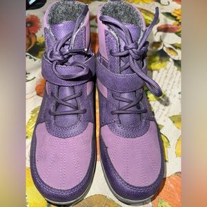 UGG Purple Snow Boots Women Size 5 Worn Once!